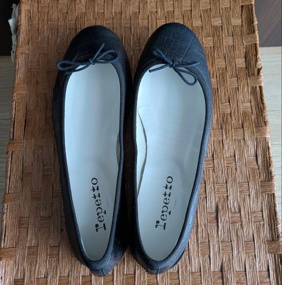 【美品】repetto レペット サンドリオン フラットシューズ 黒 39　型押