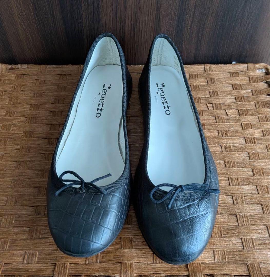 【美品】repetto レペット サンドリオン フラットシューズ 黒 39　型押