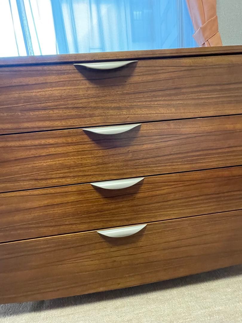 ブラウン木製チェスト 4段