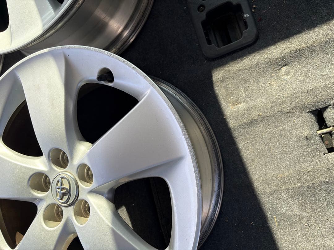 19　30プリウス純正１７インチホイール4本セット　ツーリング