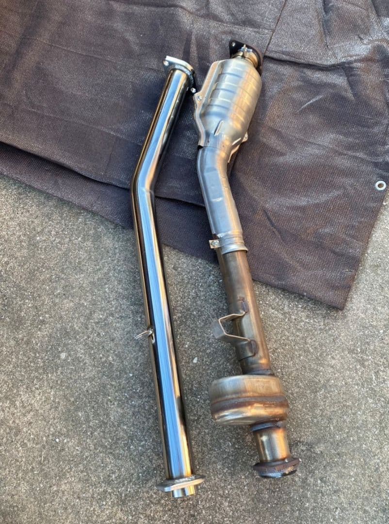 GR86/BRZ（ZN8/ZD8）用TRUST エキゾーストフロントパイプ