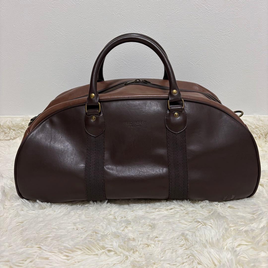 【美品】フレッドペリー ボストンバッグ オールレザー 月桂冠