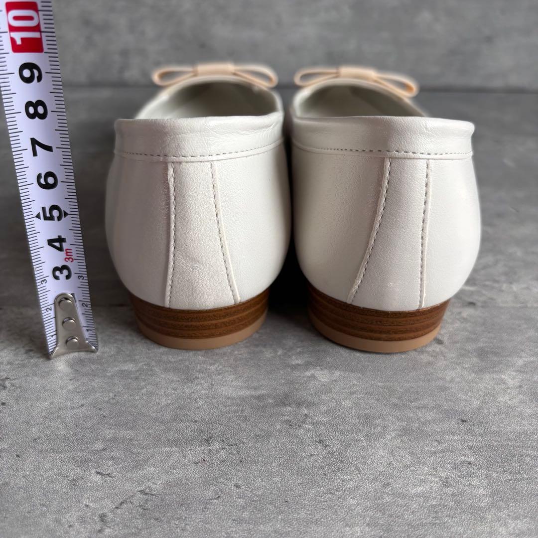 【新品】DIANA ダイアナ　オペラシューズ　リボン　レザー　ポインテッド 白