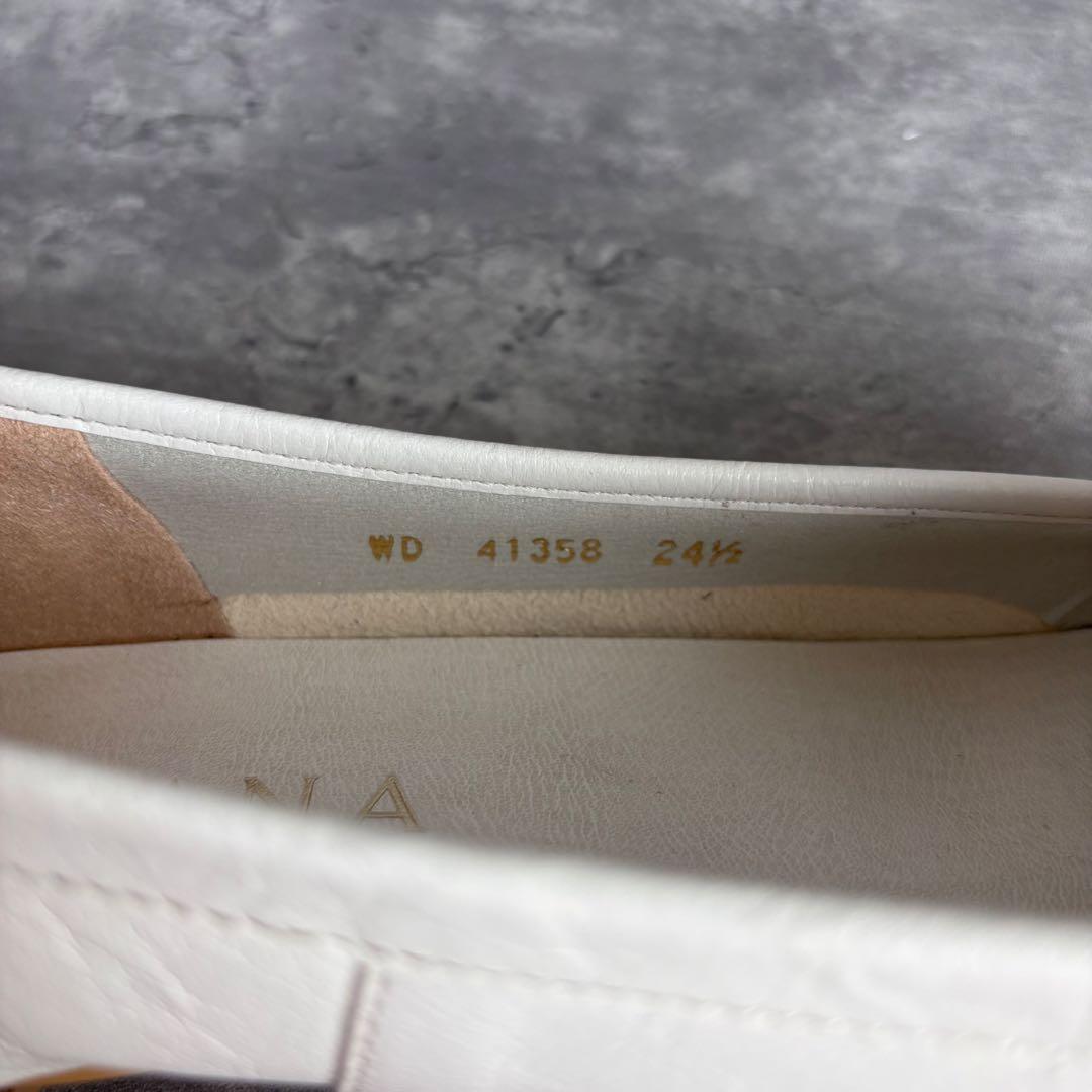 【新品】DIANA ダイアナ　オペラシューズ　リボン　レザー　ポインテッド 白