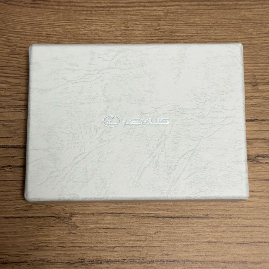 新品未使用　廃盤商品　レクサス純正カードキーケース　イタリア製本革　送料無料