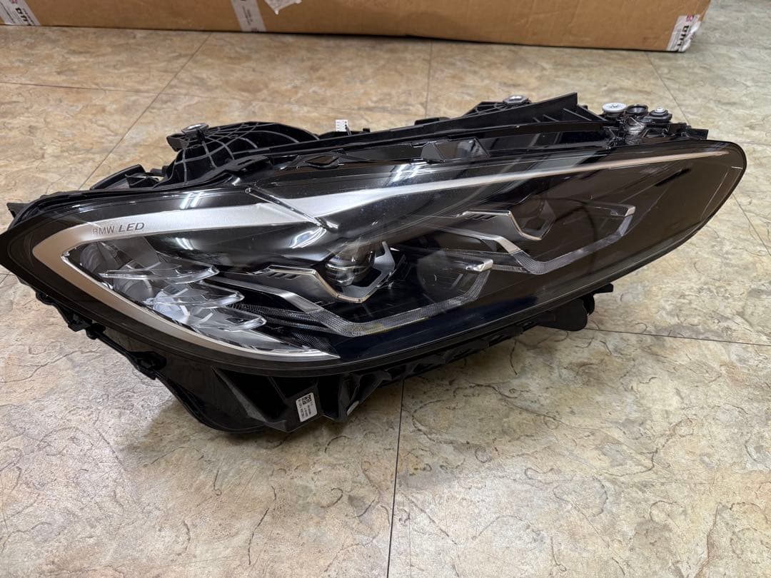  純正 LED ヘッドライト RH ★4シリーズ対応 ⑥クーペ　カブリオレ