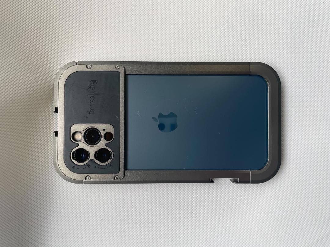 iPhone 12 pro 256GBとSmallRig専用ビデオケージ