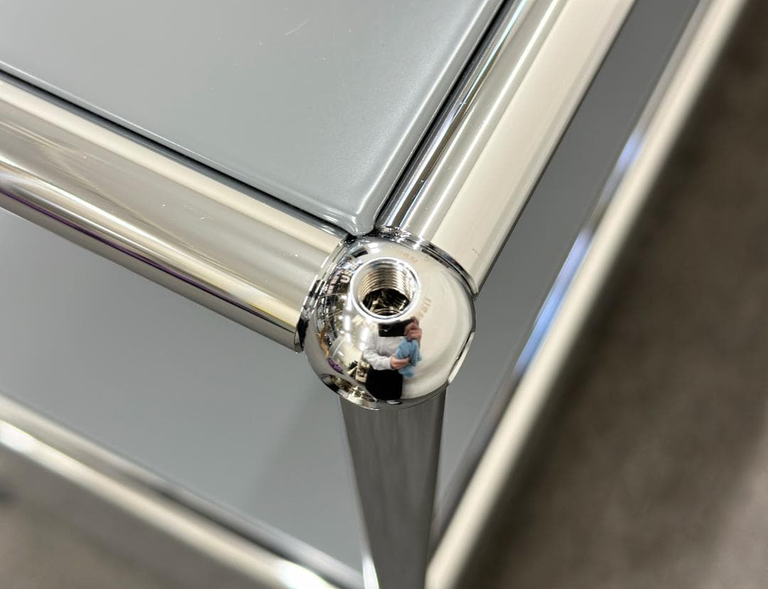 正規品!ほぼ未使用品■USMハラー■キャビネット　2列2段　ミッドグレー　鍵なし