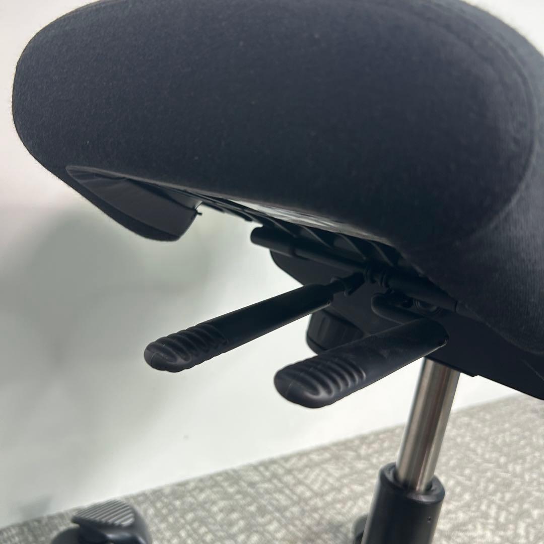 【B】オフィスチェア HAG Capisco ホーグ カピスコ 布張 　ブラック