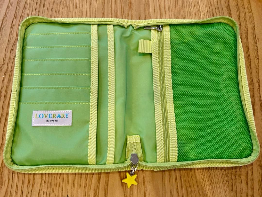 フェイラー　FEILER 母子手帳ケース　マルチケース