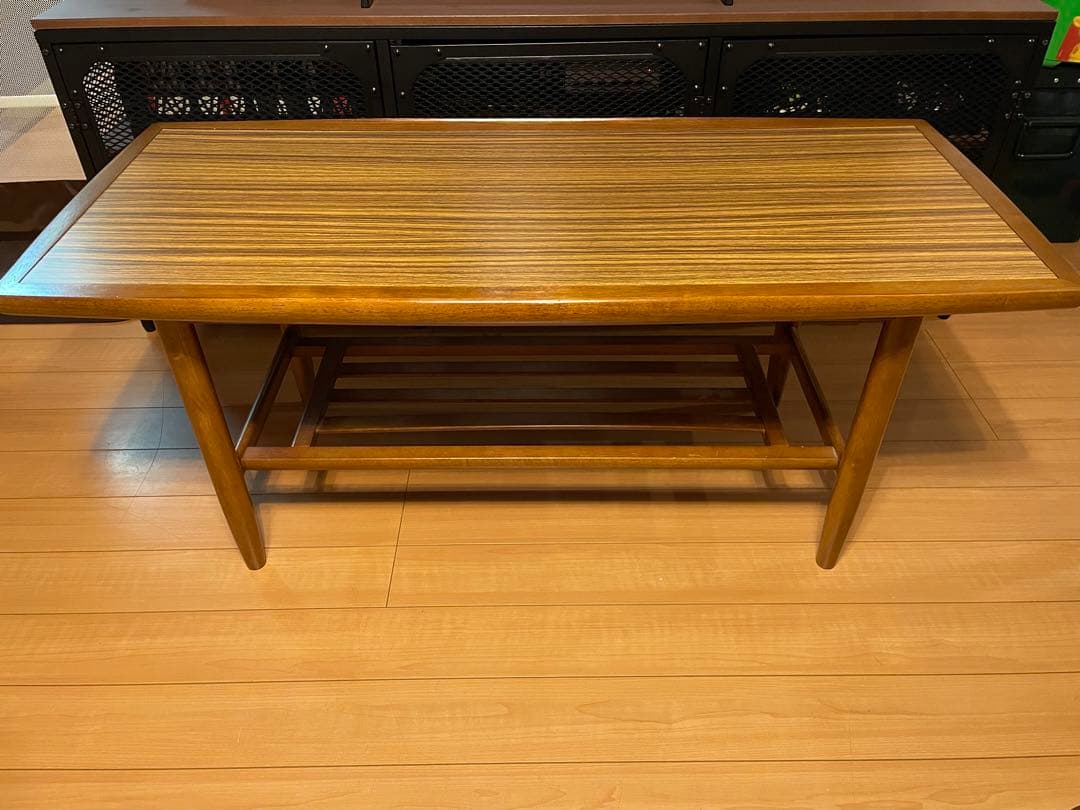 カリモク／テーブル