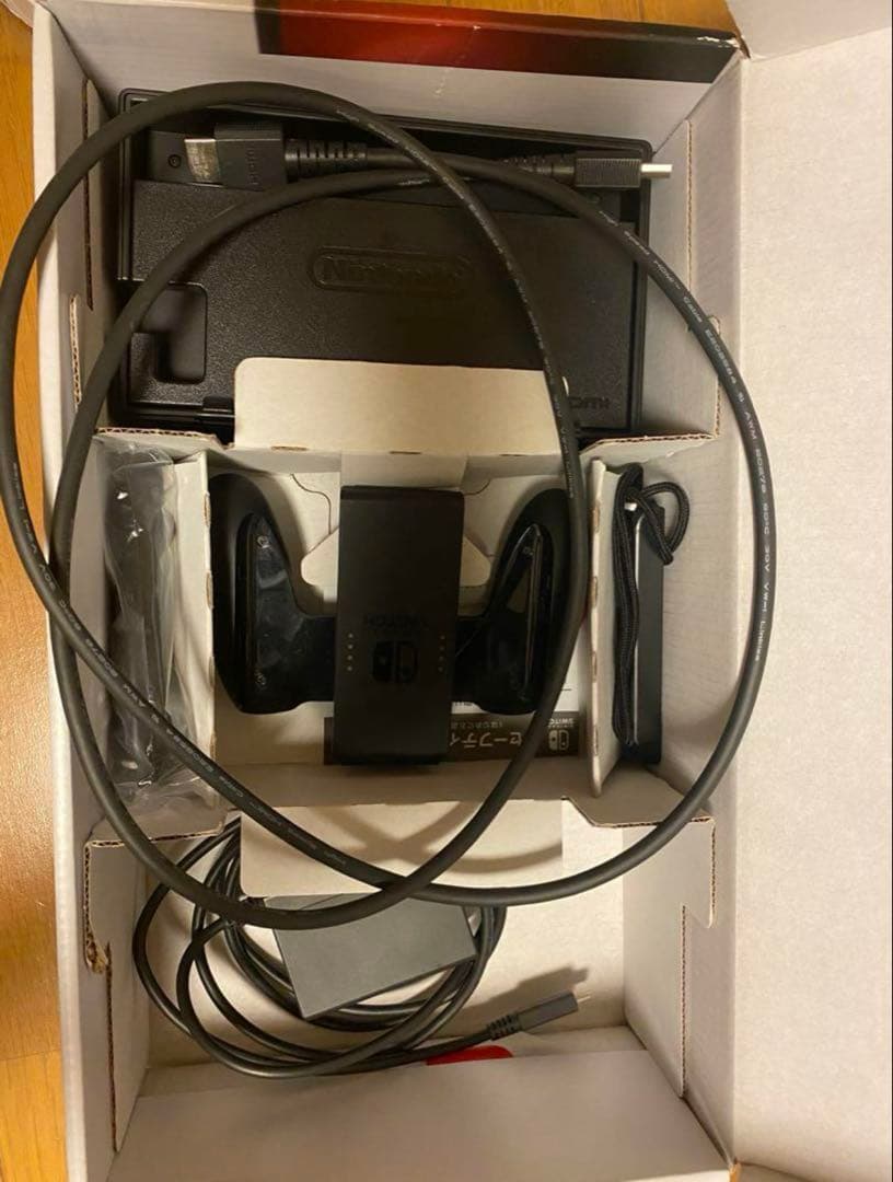 Nintendo Switch 本体　箱付き　カセット付き