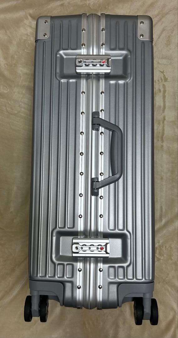 【1回のみ使用】キャリー スーツケース ミニキャリー シルバー TSAロック