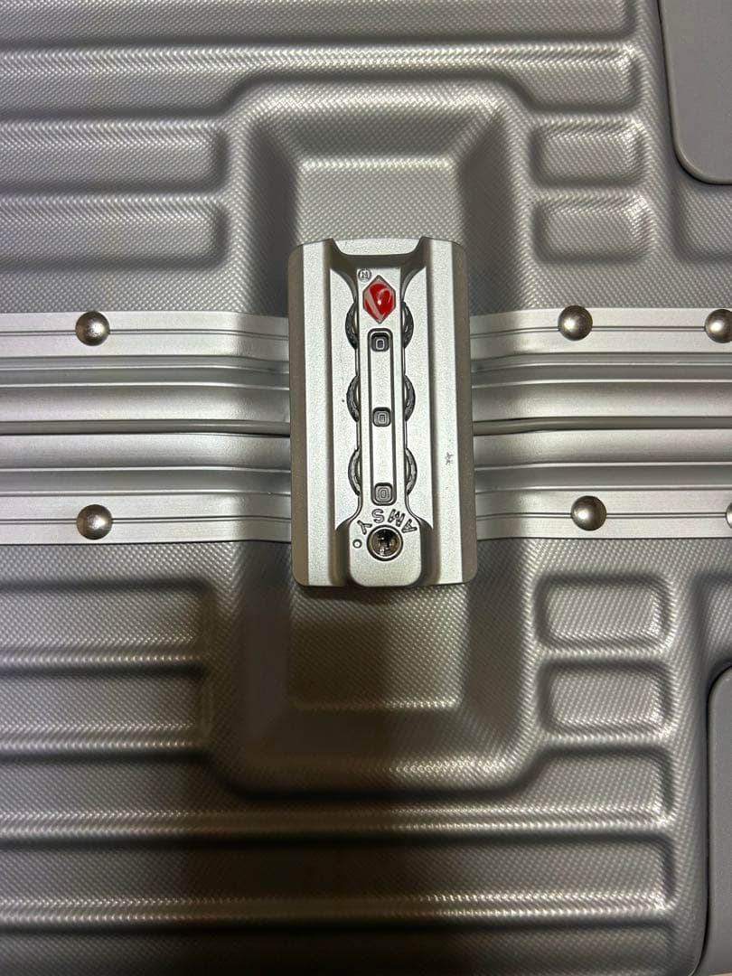 【1回のみ使用】キャリー スーツケース ミニキャリー シルバー TSAロック