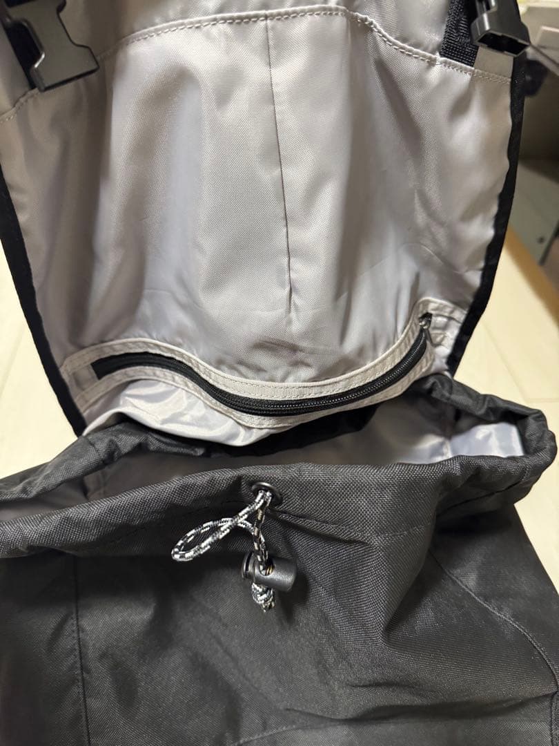 廃盤 入手困難 パタゴニア 25L バックパック リュック 黒 希少　美品