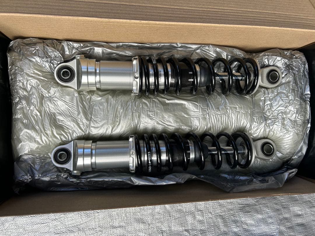 カワサキW800オーリンズリアサス