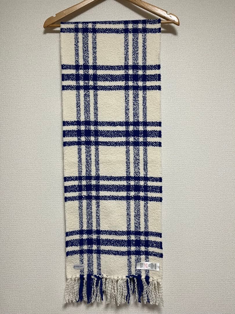 BURBERRY　バーバリー　マフラー　ウール100％　未使用に近い　近年モデル