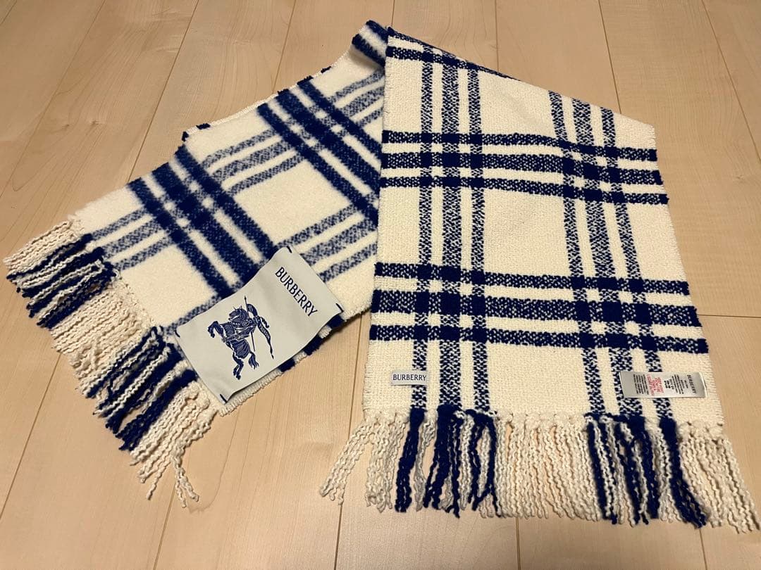 BURBERRY　バーバリー　マフラー　ウール100％　未使用に近い　近年モデル