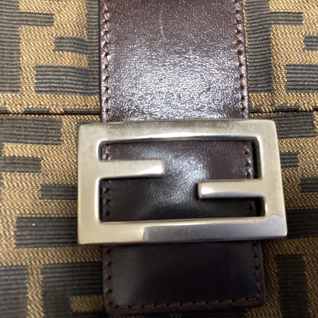 Fendi ロゴパターン ショルダーバッグ