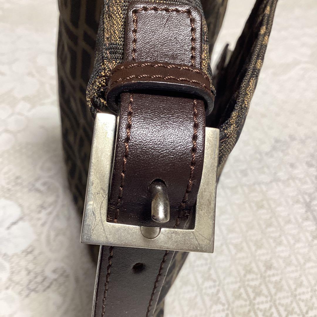 Fendi ロゴパターン ショルダーバッグ