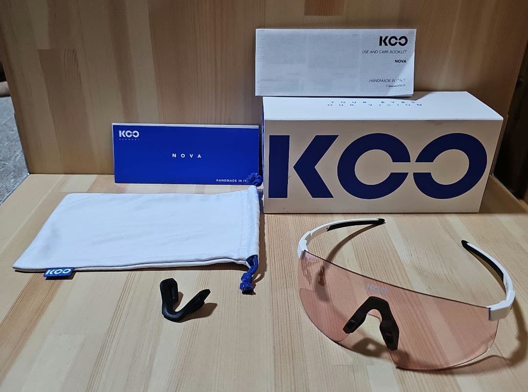 KOO NOVA 調光サングラス