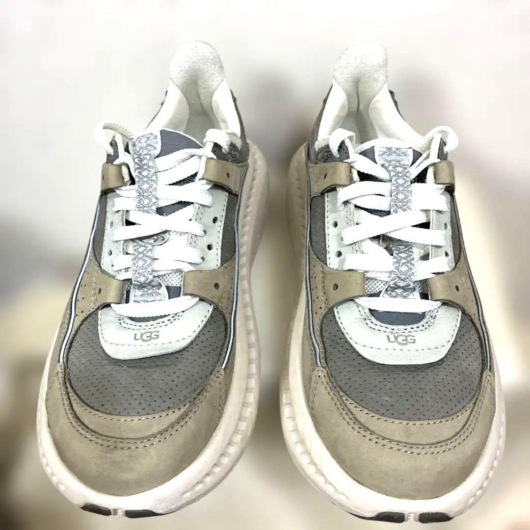 ASKIM 様　極美品⭐️UGG グレー /ベージュ 厚底スニーカー23.5cm