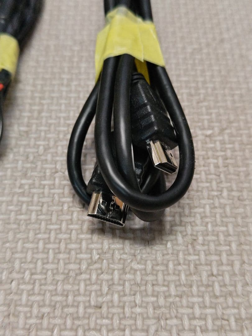 Beat-Sonic HDMI分配器 IF33A．HDMIケーブル3本と電源配線