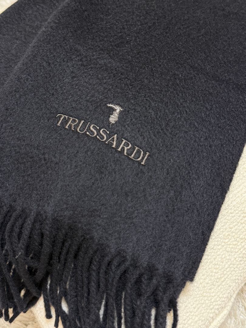 【新品未使用】TRUSSARDI 高級カシミヤ100％マフラー 箱付
