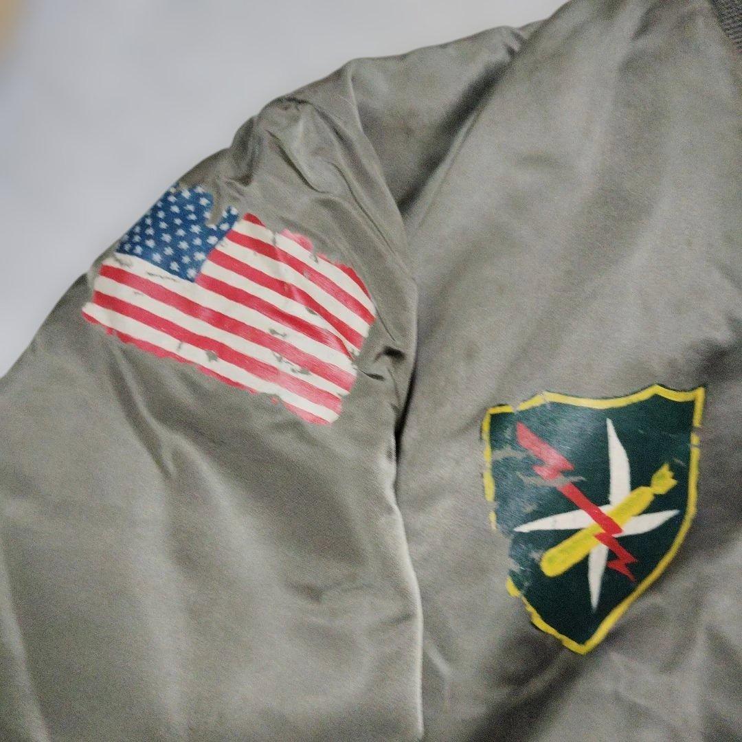 希少なレア物 ! 初期限定品AVIREX MA-1フライトジャケットアメリカ製L