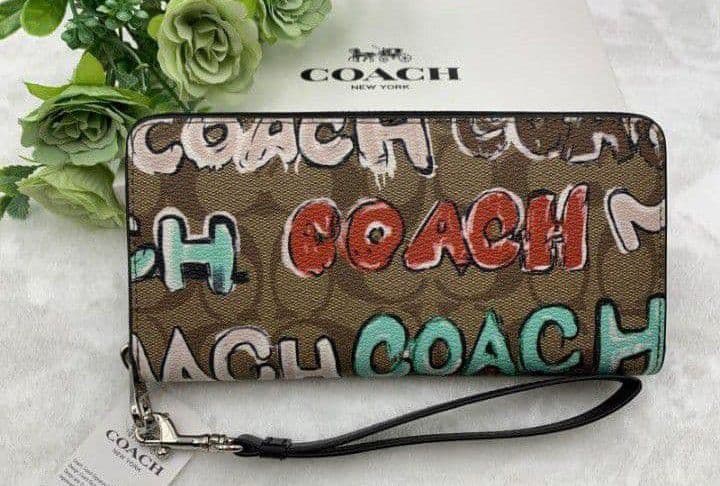 新品未使用コーチ長財布シグネチャーロングジップブラウンレディース送料無料即日発送