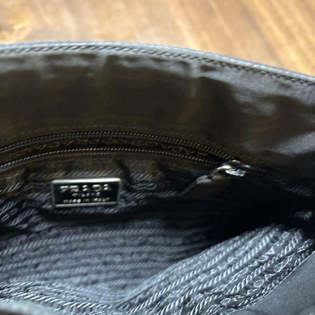 PRADA ブラック ナイロンバッグ