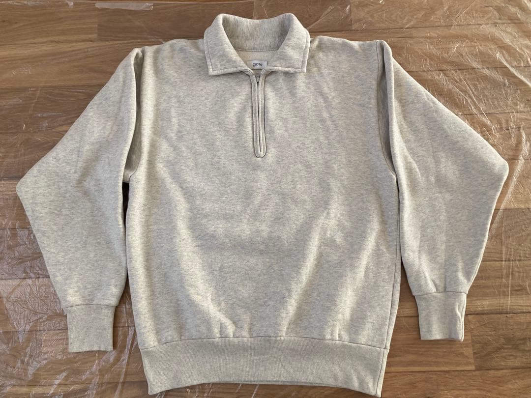 シオタ ハーフジップスウェットシャツ ユニセックス
