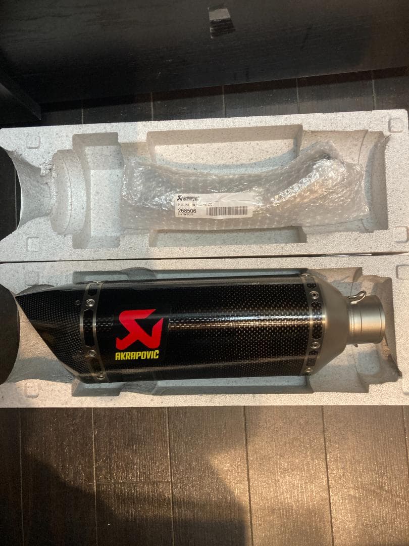 【新品未使用】アクラポビッチ マフラー KTM 125～390DUKE