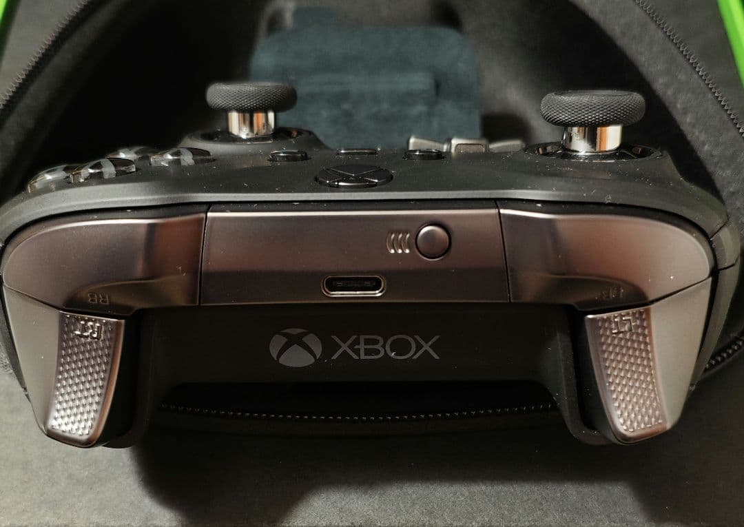 動検済　完品　美品Xbox Elite ワイヤレス コントローラー シリーズ 2