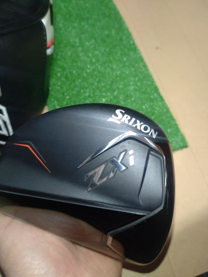 そこそこ美品　スリクソン　ZXi MAX 10.5度　ドライバーヘッド