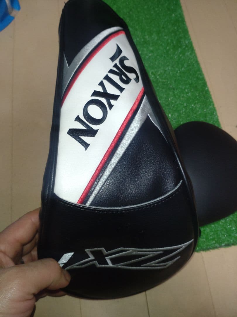 そこそこ美品　スリクソン　ZXi MAX 10.5度　ドライバーヘッド