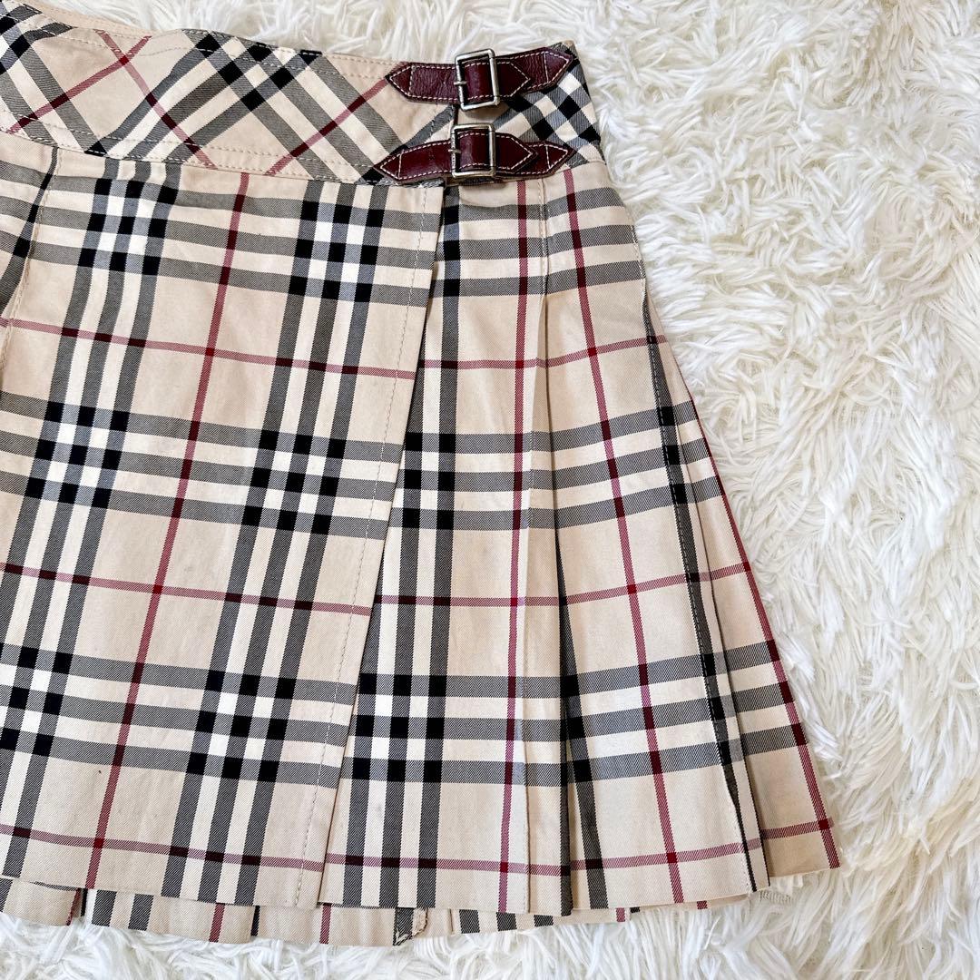 バーバリーブルーレーベル プリーツミニスカート ノバチェック 革ベルト