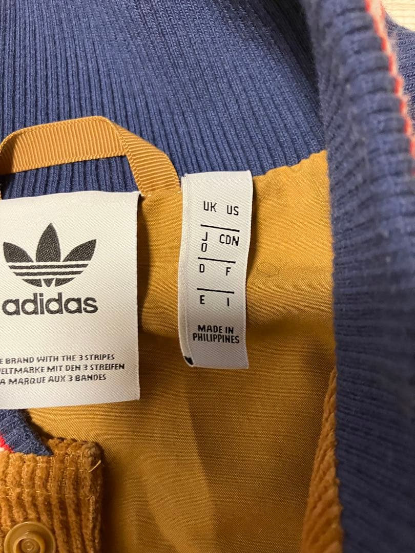 アディダスブルゾンコーデュロイ