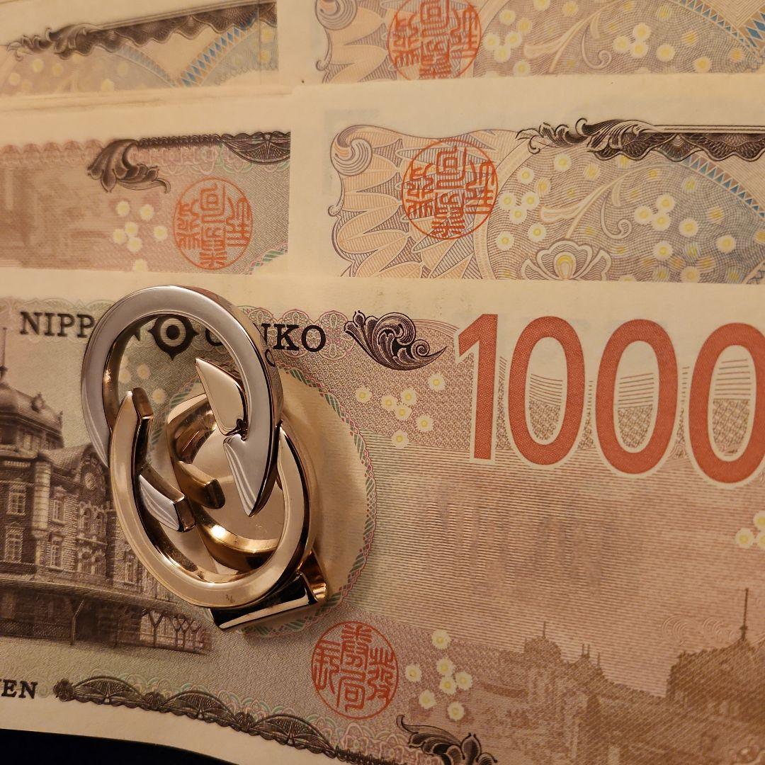 運気の上がる GUCCI ゴールド ダブルGロゴ マネークリップ