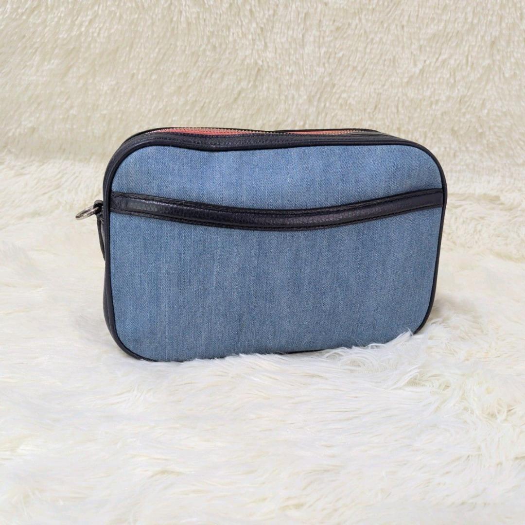極美品　COACH 　デニム　ショルダーバッグ　カメラバッグ ネイビー レザー