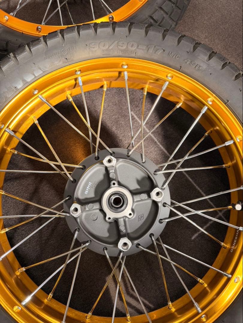 HONDAハンターカブ　CT125 GANESHAホイール 2個SET17インチ