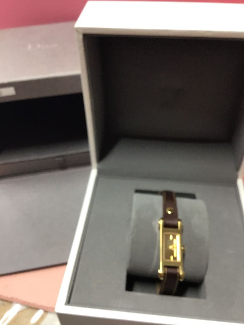 Christian Dior レザーベルト時計 D104-150