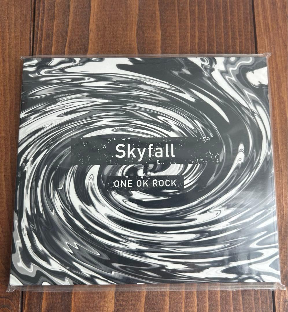 正規品　ONE OK ROCK 会場限定盤CD skyfall ワンオク