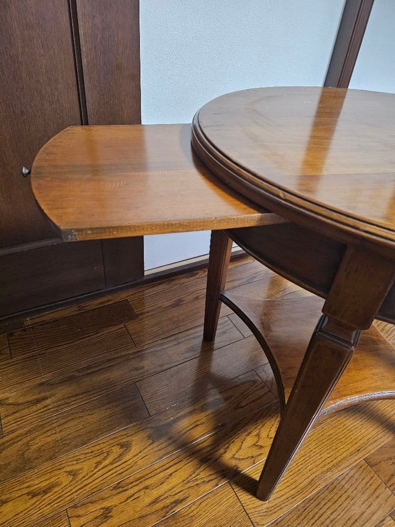 木製アンティーク丸型テーブル