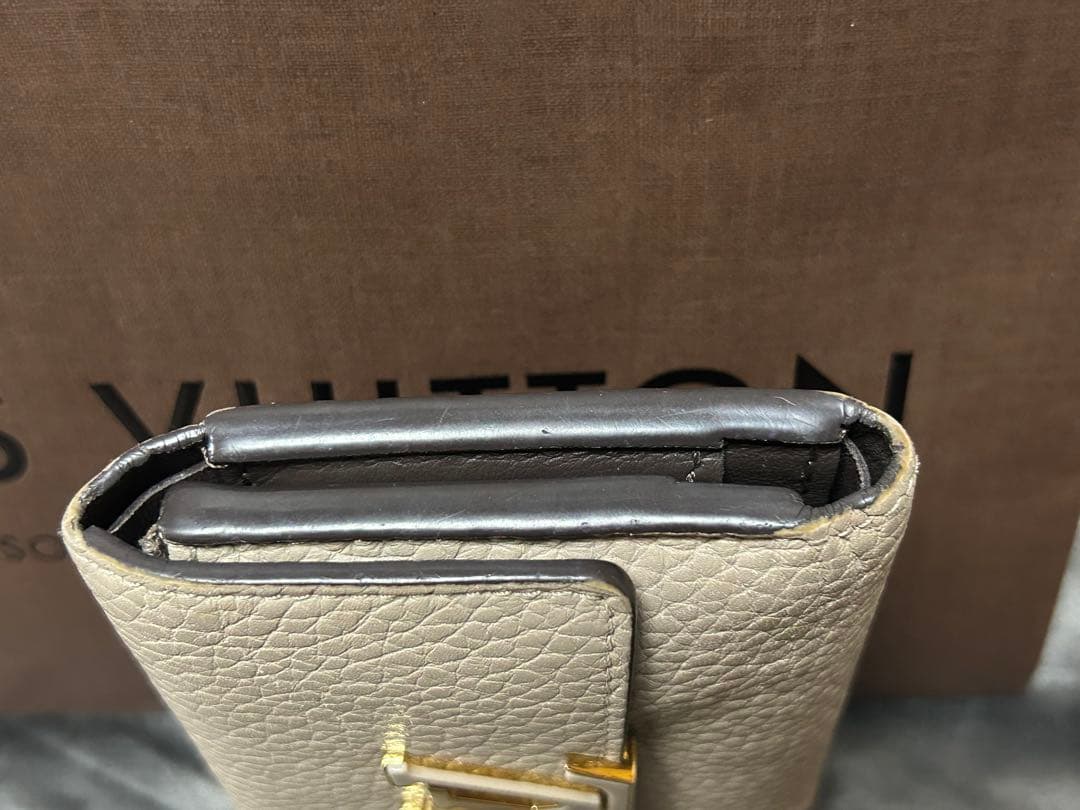 檸*☆様 ルイヴィトン ポルトフォイユ カプシーヌ 三つ折り財布