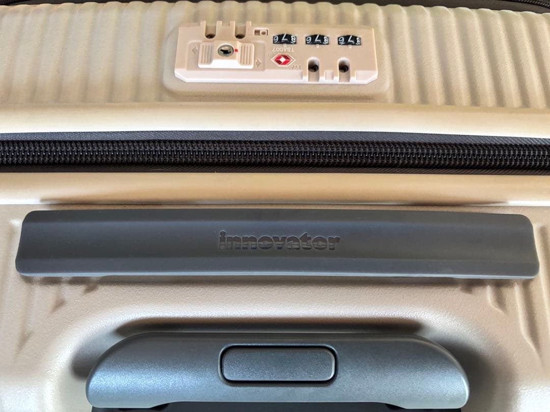 イノベーター 横型スーツケース 多機能モデル INV20