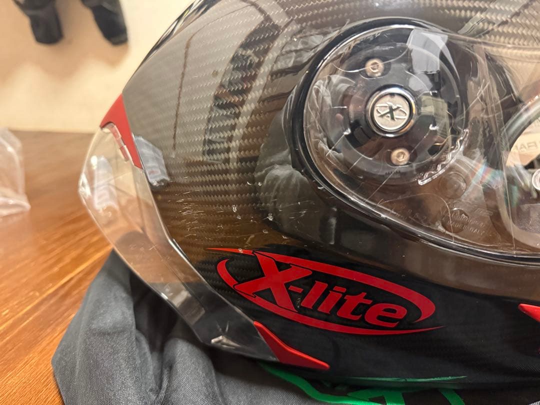 X-lite X-803 RSイリジウム フルフェイスヘルメット