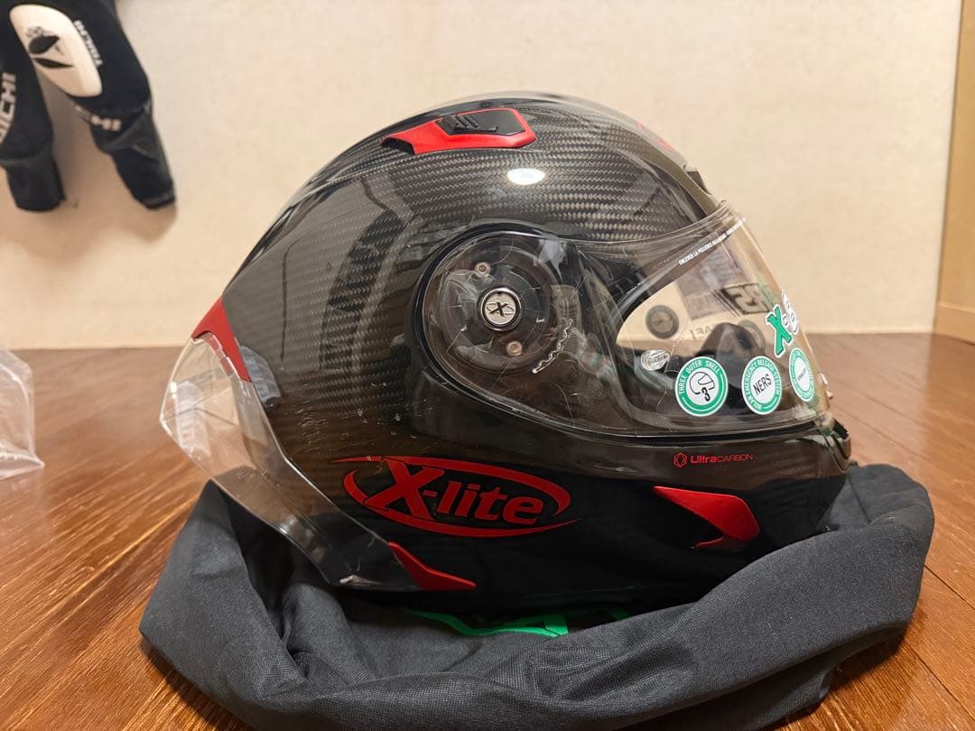 X-lite X-803 RSイリジウム フルフェイスヘルメット