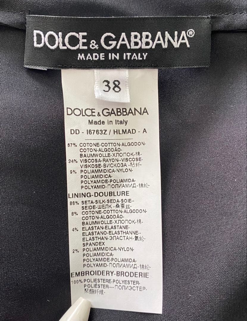 D&Gレースノースリーブドレス