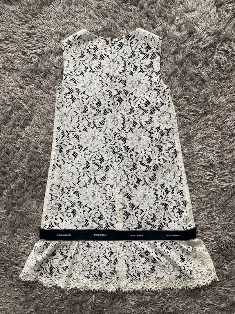 D&Gレースノースリーブドレス